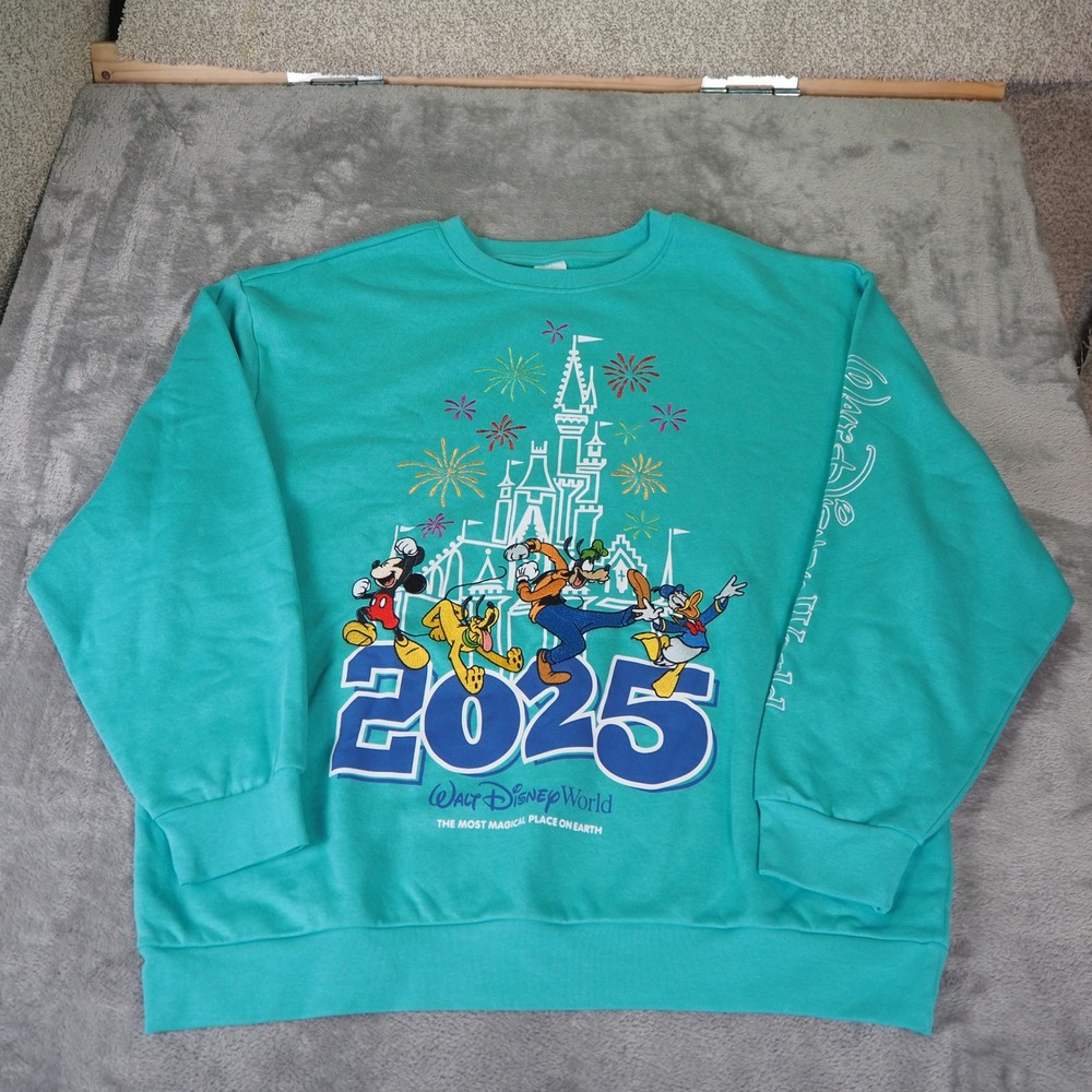 Walt Disney‎ World 2025 Pullover Crewneck Sweatshirt Adult XL Fireworks Mickey